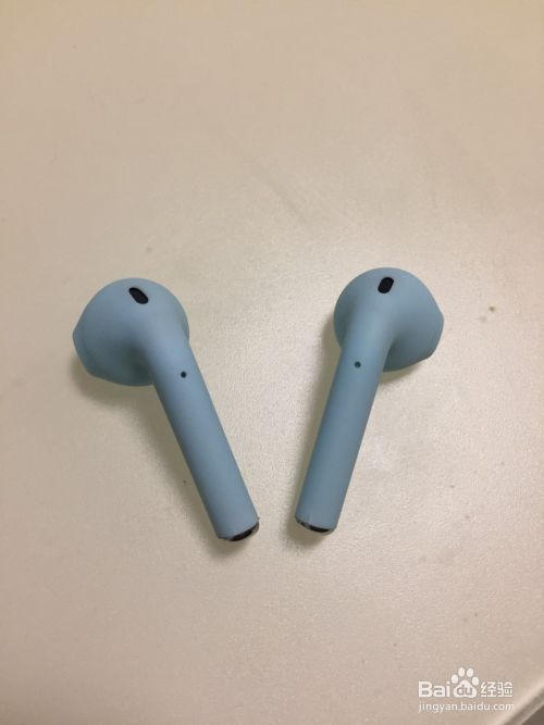 带充电仓的蓝牙耳机怎么用？