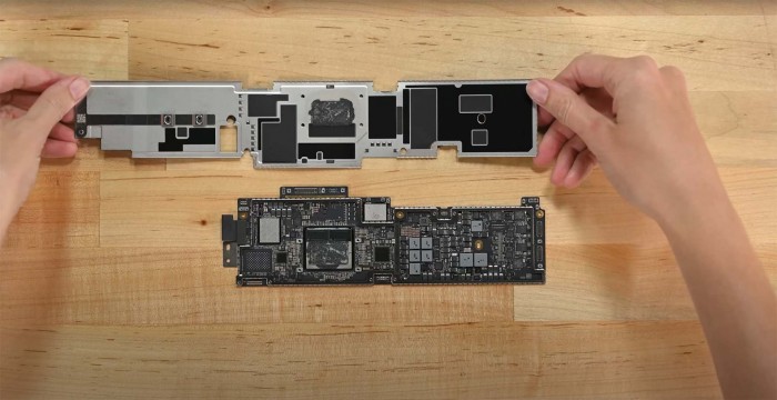 iFixit分享M2 MacBook Air拆解视频：竟然有加速度传感器芯片