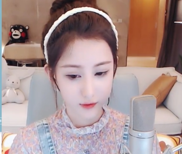 虎牙知名女神皮皮