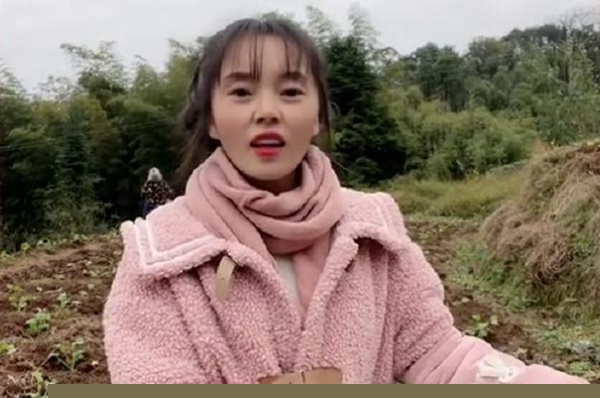 女网红黄琴真实身份曝光人设不保！离过婚还大胆嘲笑粉丝是傻子！