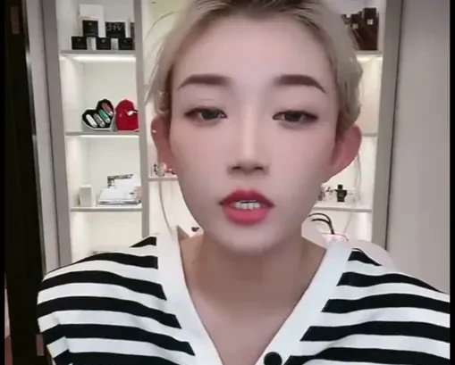 快手网红小伊伊