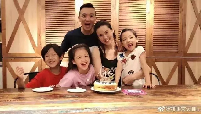 刘耕宏凭健身直播涨粉千万！小泡芙的爸爸真的火了！